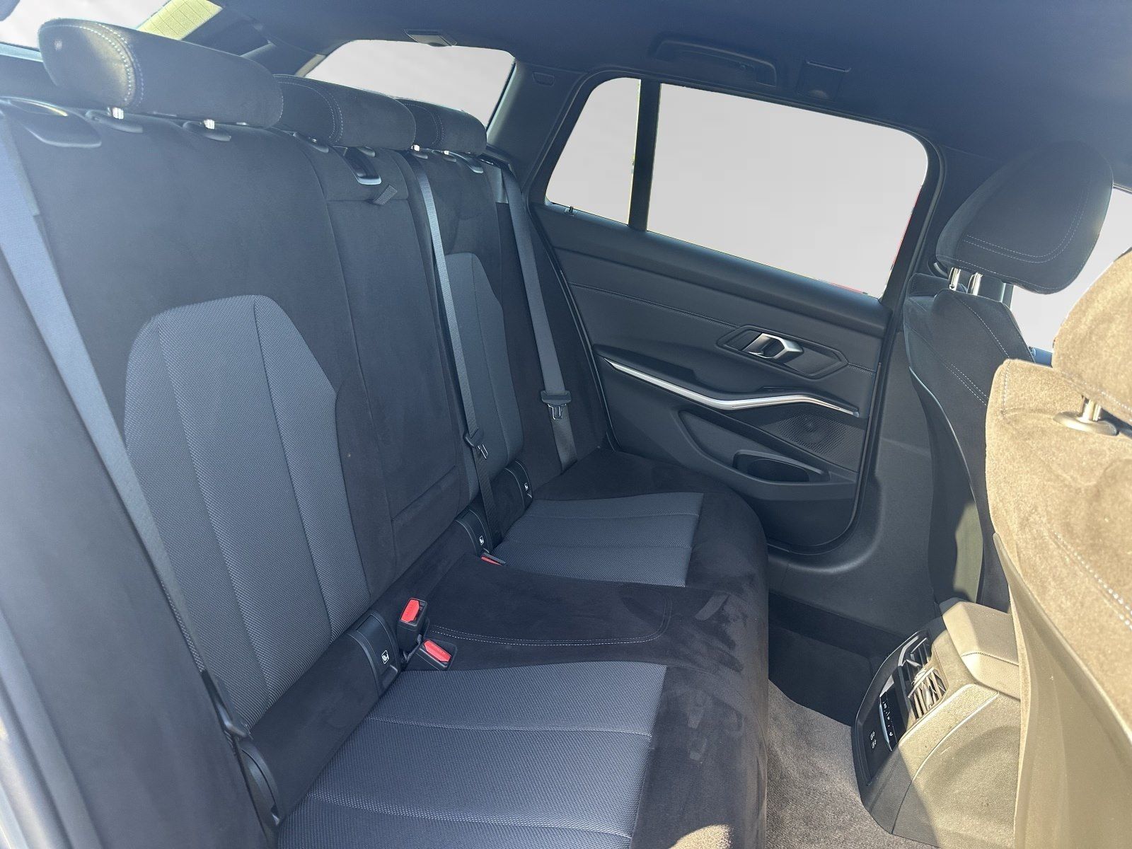 BMW 330 - Bild 12