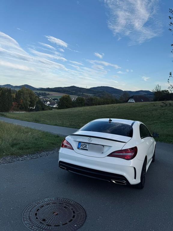 Mercedes-Benz CLA 220