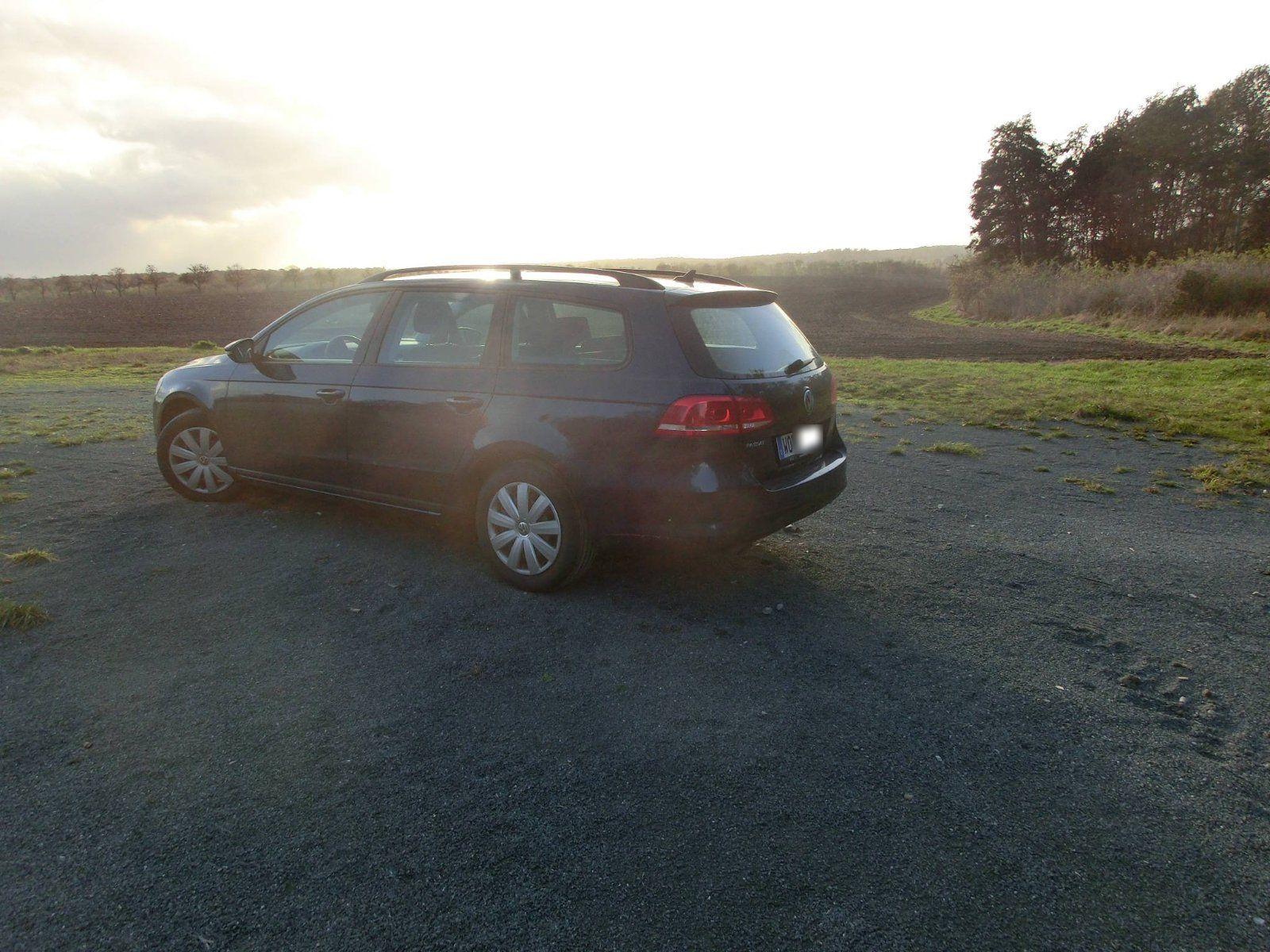 Volkswagen Passat 2011 — engine 122 HP (90kW)