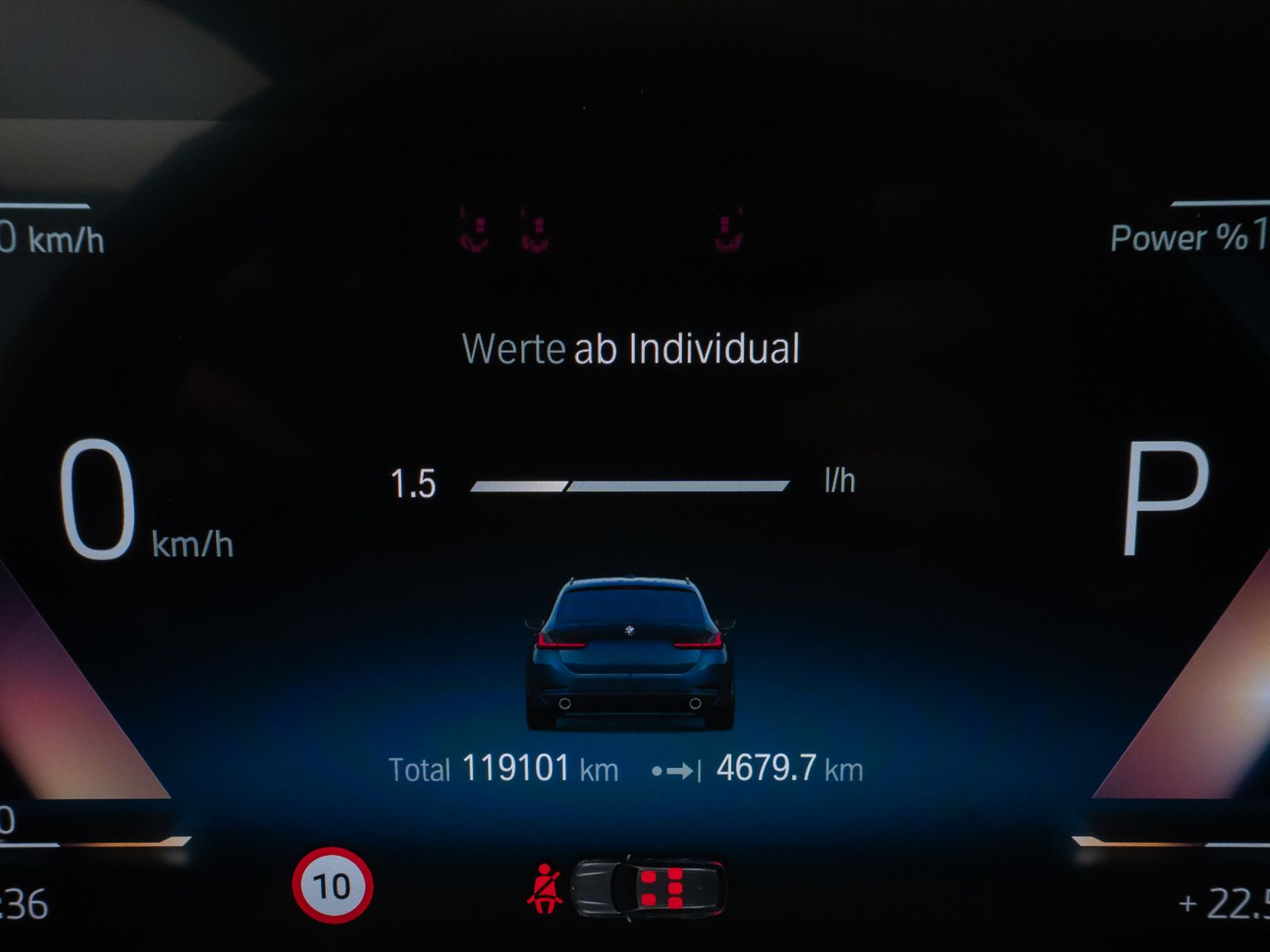 Fahrzeugabbildung BMW 320i Kamera HUD DAB H/K ACC Komfort Alarm Sport