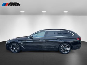 BMW 530e xDrive A Touring HiFi DAB WLAN RFK Shz