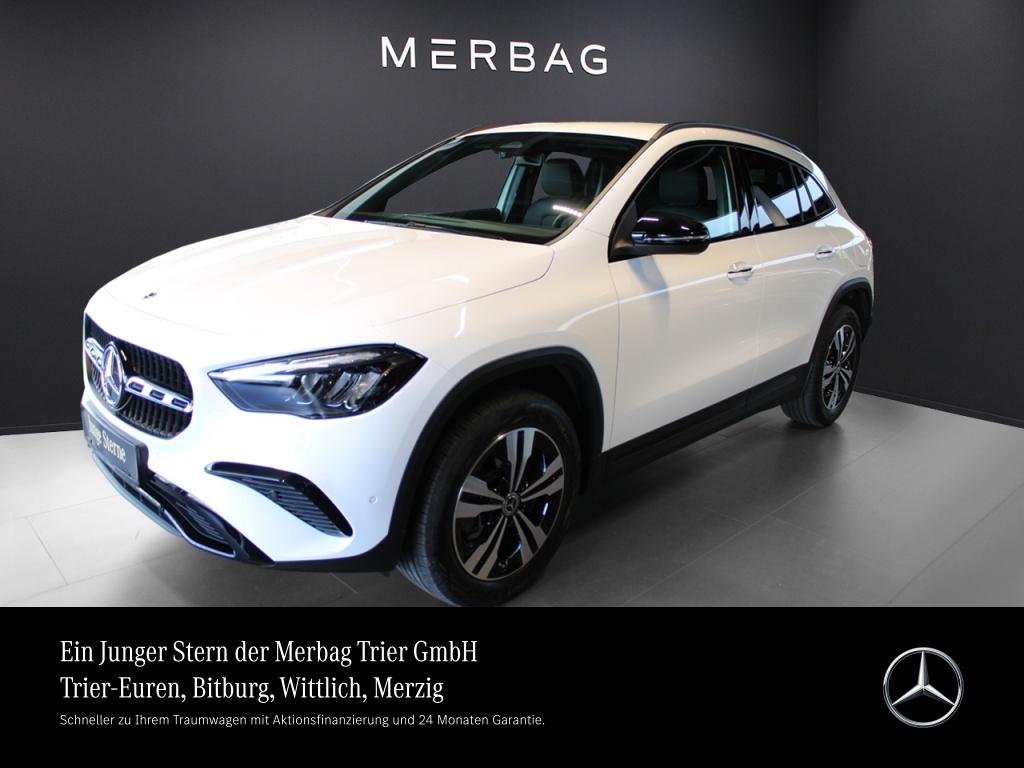 Mercedes-Benz GLA 180 *Progressive Night Distro Ambie Totwin