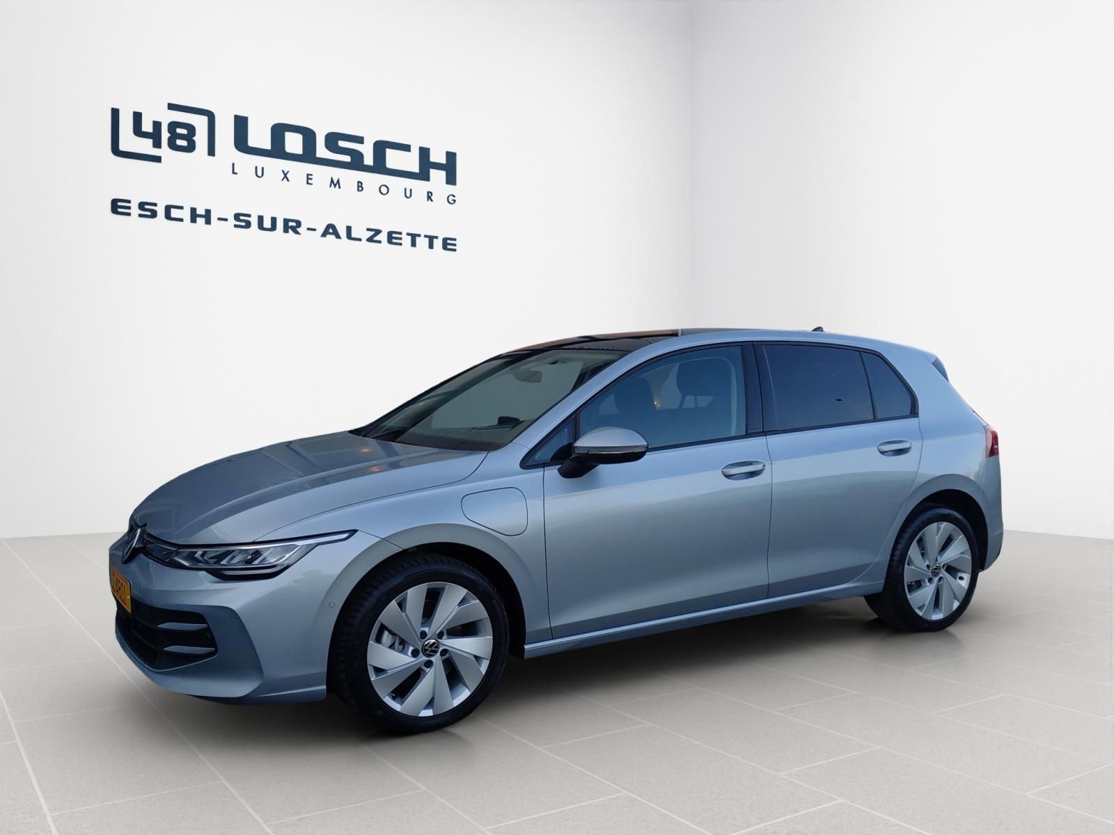 Volkswagen Golf Life imagem 3