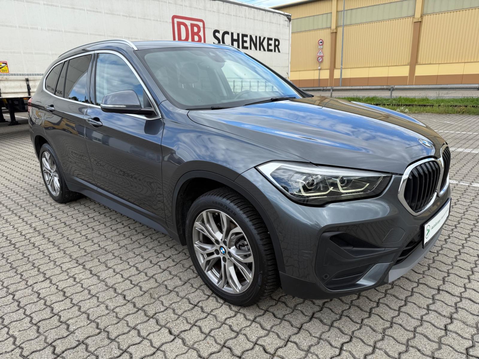 BMW X1 Baureihe X1 sDrive 18 i Design NAV/KAM/LED!