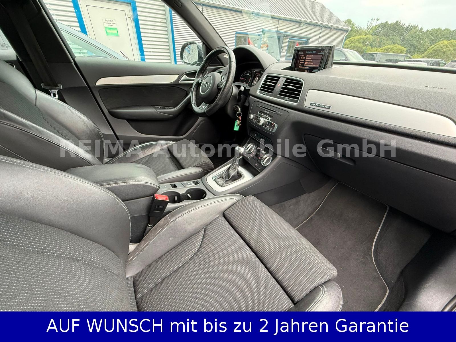 Fahrzeugabbildung Audi Q3 2.0 TDI quattro, S-Line, Navi