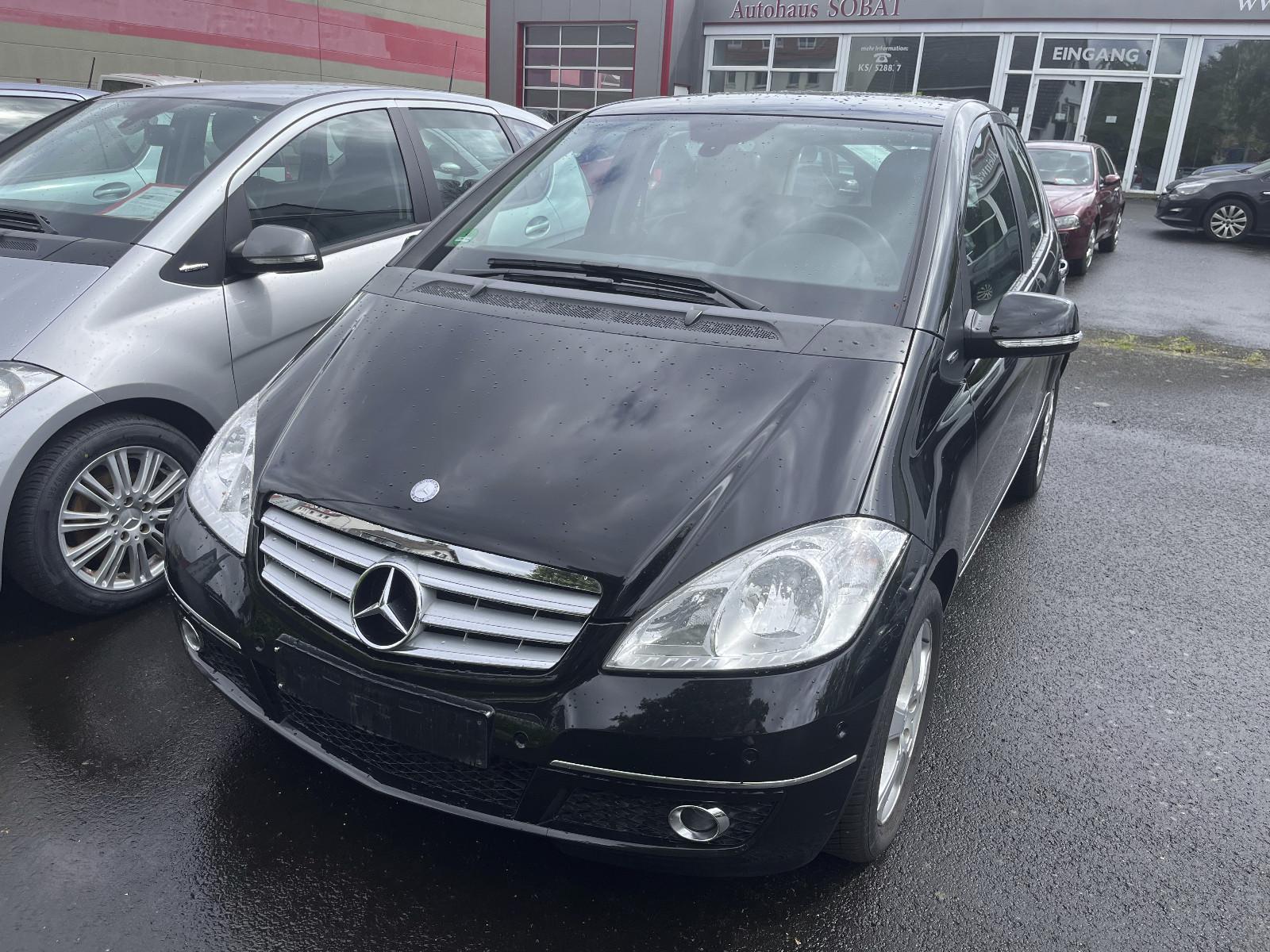 Mercedes-Benz A 200, Navi, Sitzheiz., Einparkhilfe. Mod.2010
