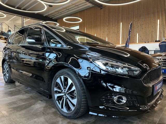 MYAUTOCENTER – Gebraucht- und Jahreswagen mit Werkstattservice in Pfaffenhofen Ford S-Max ST-Line *2. Hand*AHK*Klima*Navi*7-Sitzer*