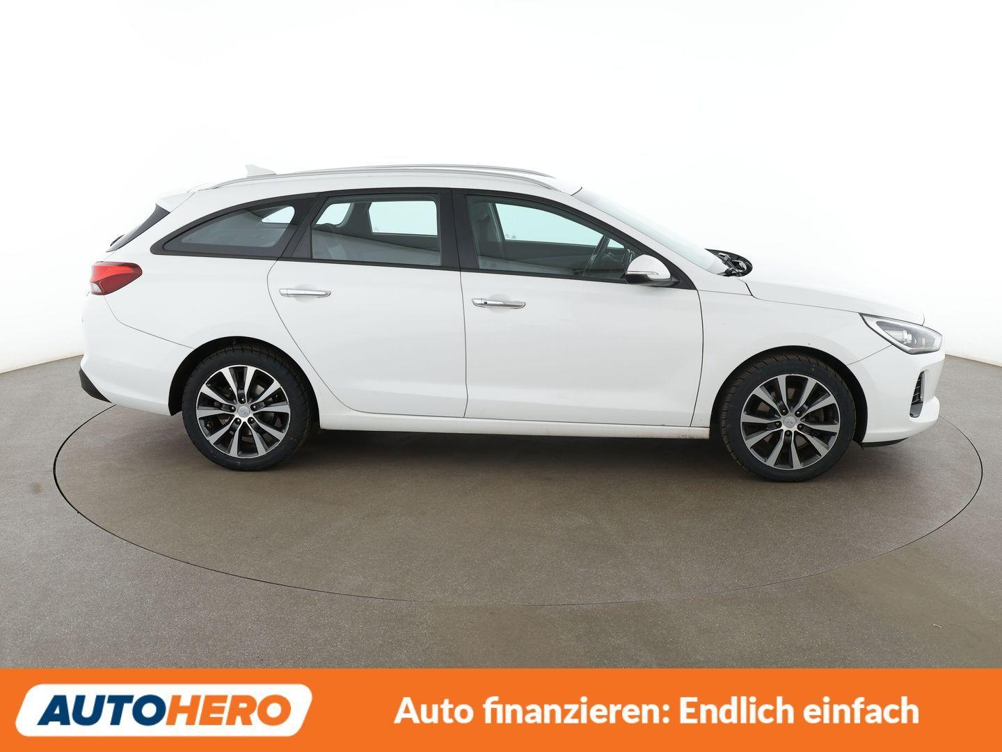 Hyundai i30 1.4 TGDI Trend Aut*NAVI*LED*TEMPO*CAM*PDC*