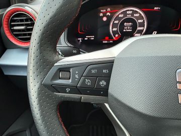 Seat Arona 1.0 TSI 70kW Sport FR|Kamera|Navi|ACC|LED
