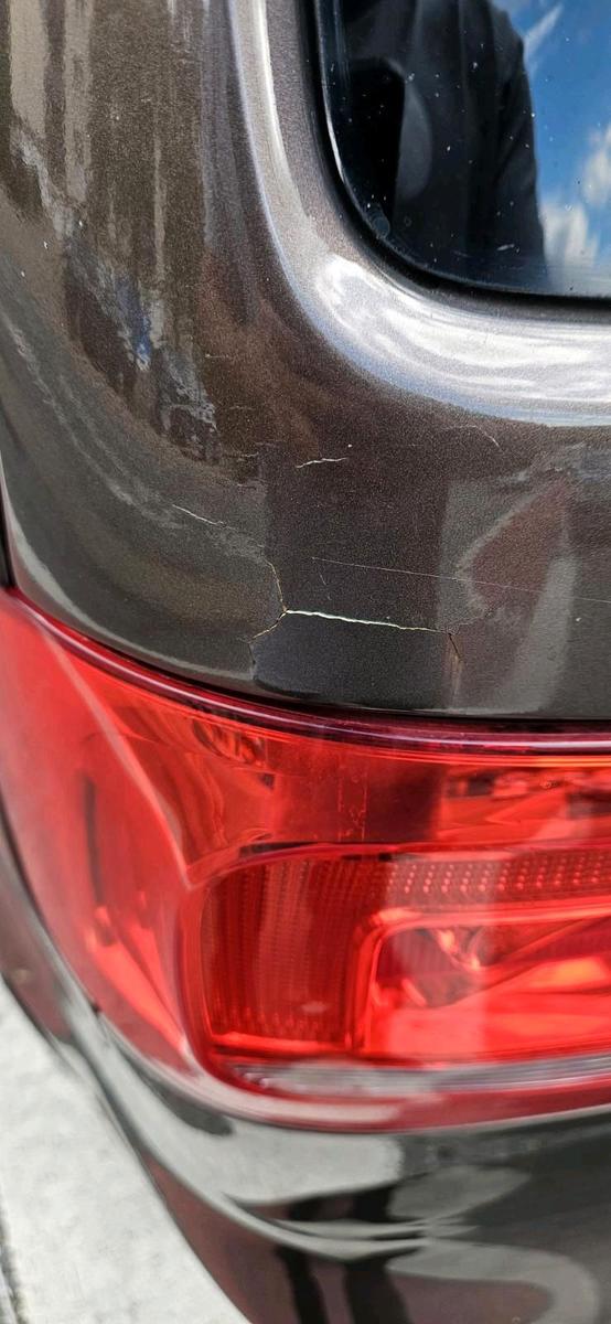 Volkswagen Touran 2011 — photo 8