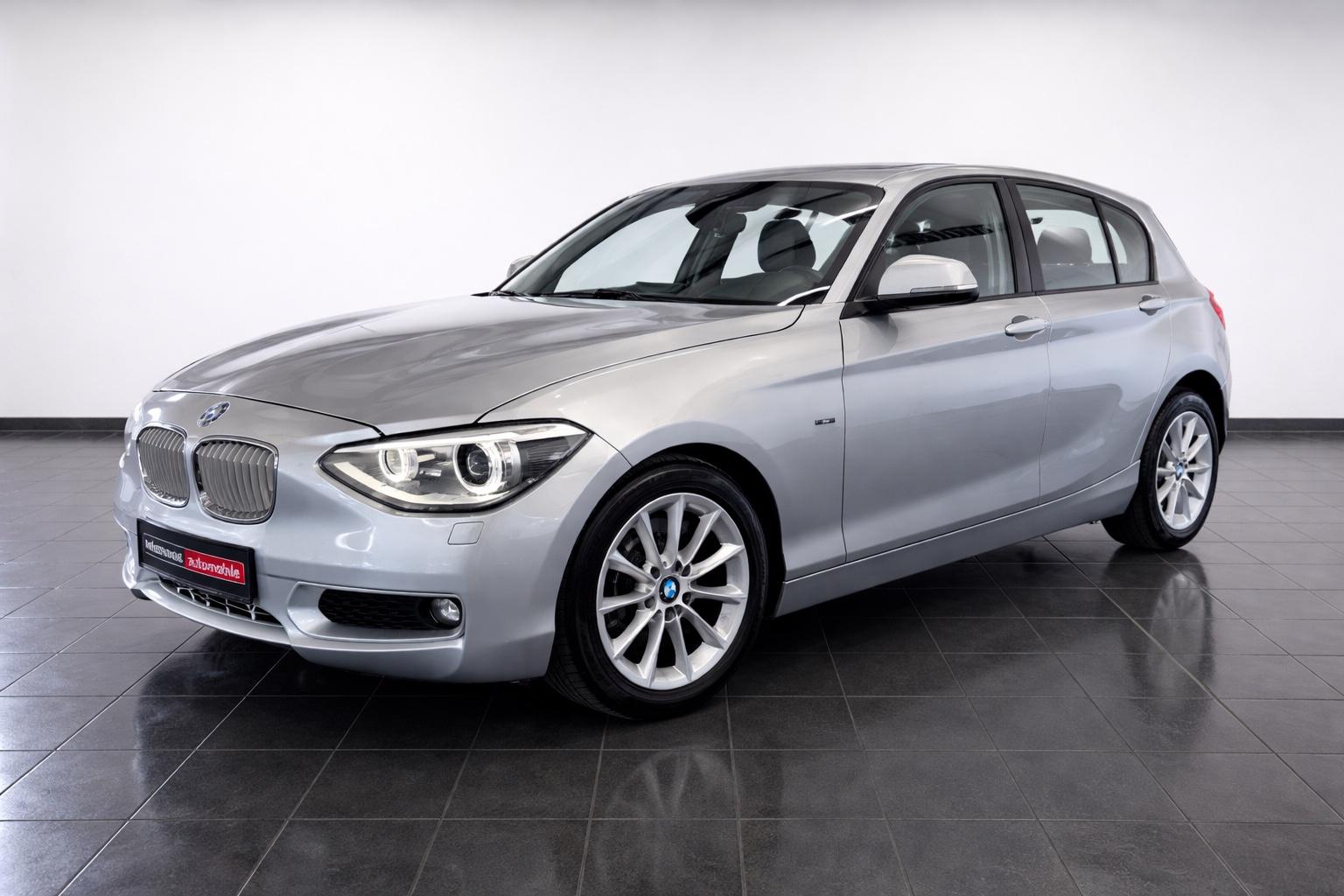 BMW 116 i Urban Line *BI-XENON+PDC+TEILLEDER+NAVI*