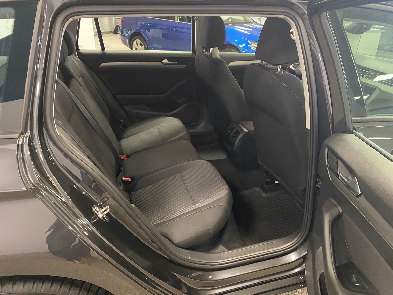 Fahrzeugabbildung Volkswagen Passat Variant 1.5 TSI DSG+APP+NAVI+SHZ+ALLWETT+