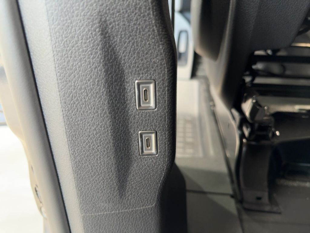 Fahrzeugabbildung Opel Zafira Edition XL, 9 Sitzer, Klima Paket, Driver