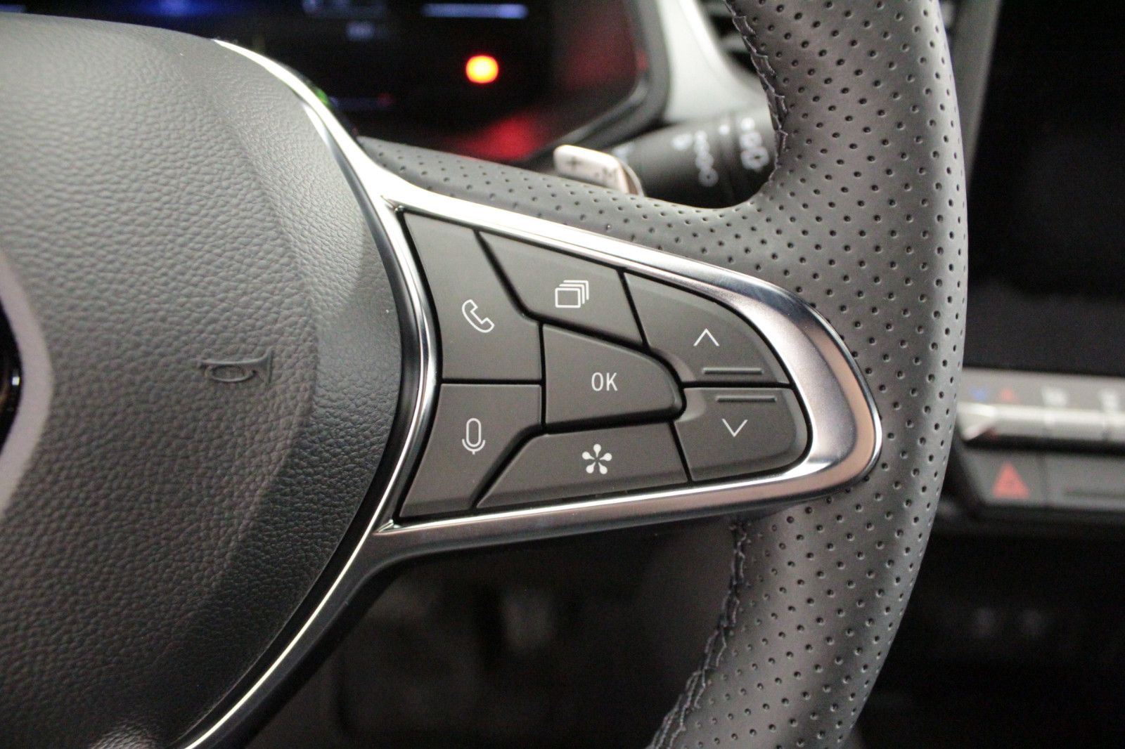 Fahrzeugabbildung Renault Captur Mild Hybrid 160 EDC Techno*Open R-Link*
