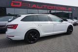 Skoda Superb Combi 2.0 TSI SportLine/Pano/AHK/19Zoll - Skoda: Super Sport