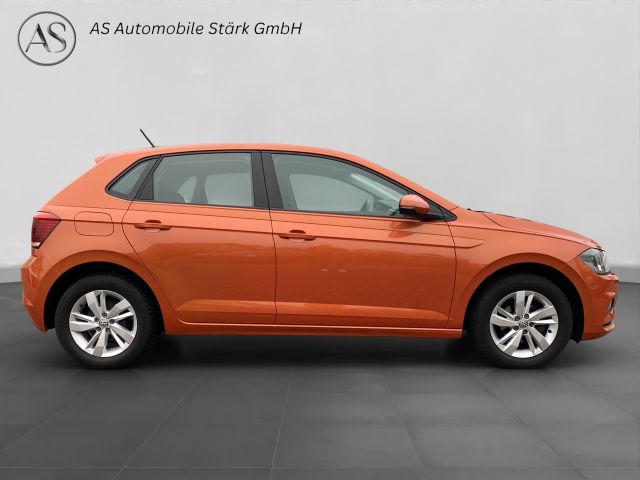 Fahrzeugabbildung Volkswagen Polo Comfortline+5 Türer+Autom.+CarPlay+Android