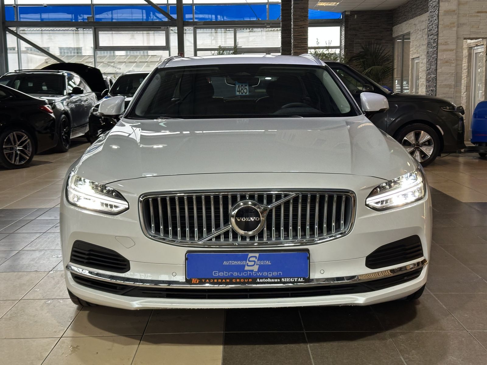 Volvo V90 Core Recharge Hybrid AWD Harman/Kardon Leder imagem 2