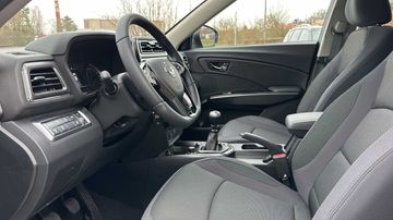 Fahrzeugabbildung Ssangyong Tivoli 1.5 T-GDi 2WD Fizz