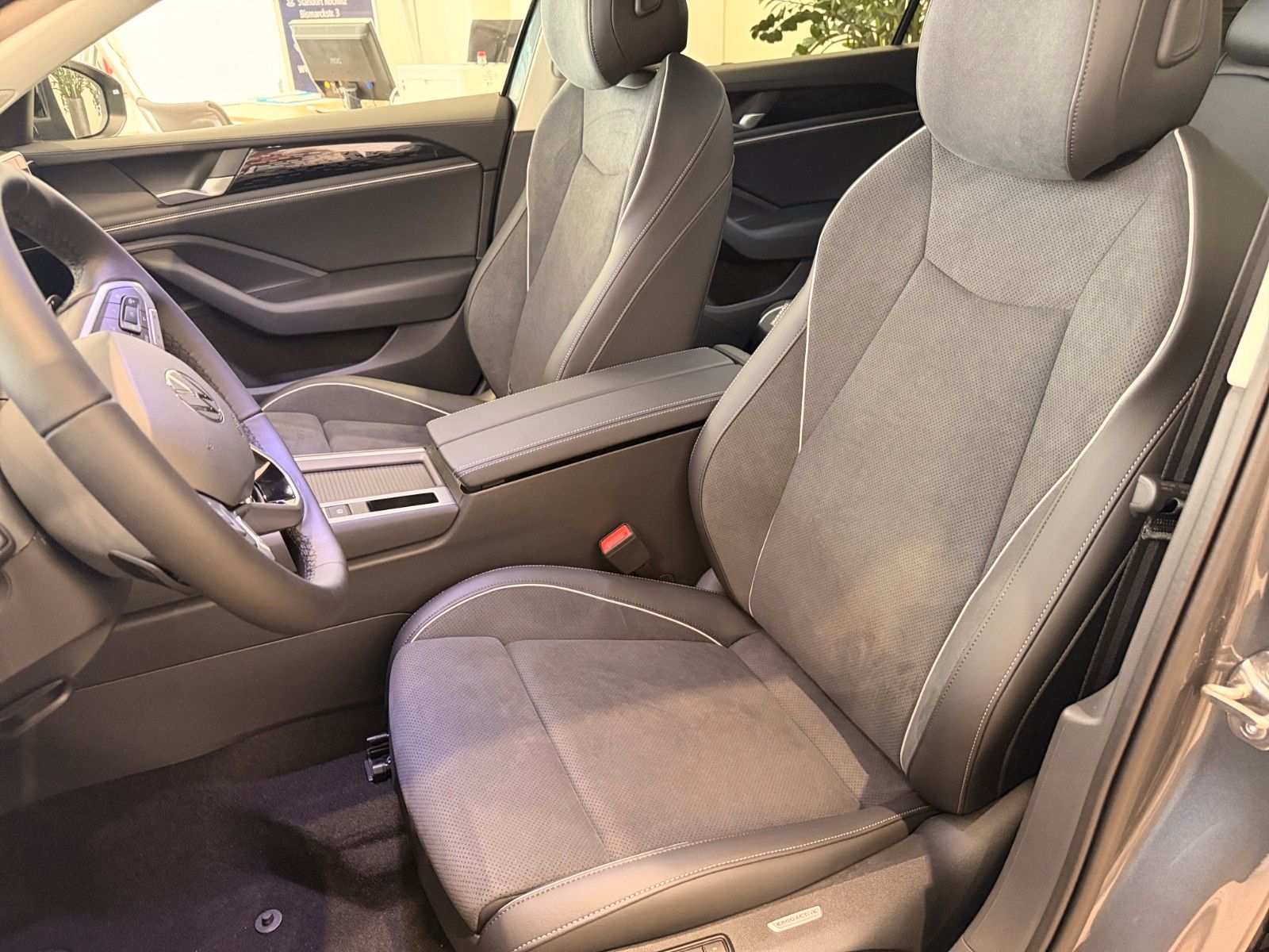 Volkswagen Passat Variant - Bild 16