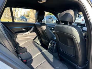 Fahrzeugabbildung BMW 320d M-Paket ShadowLine*Kamera*Navi.Proff*SHZ*