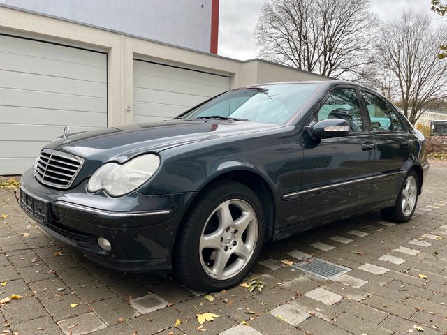 Mercedes-Benz Mercedes C230 *1.Hand*Automatik*Klima*Pano...