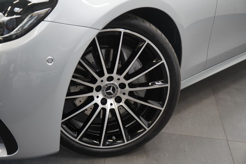 Mercedes Benz E 220
