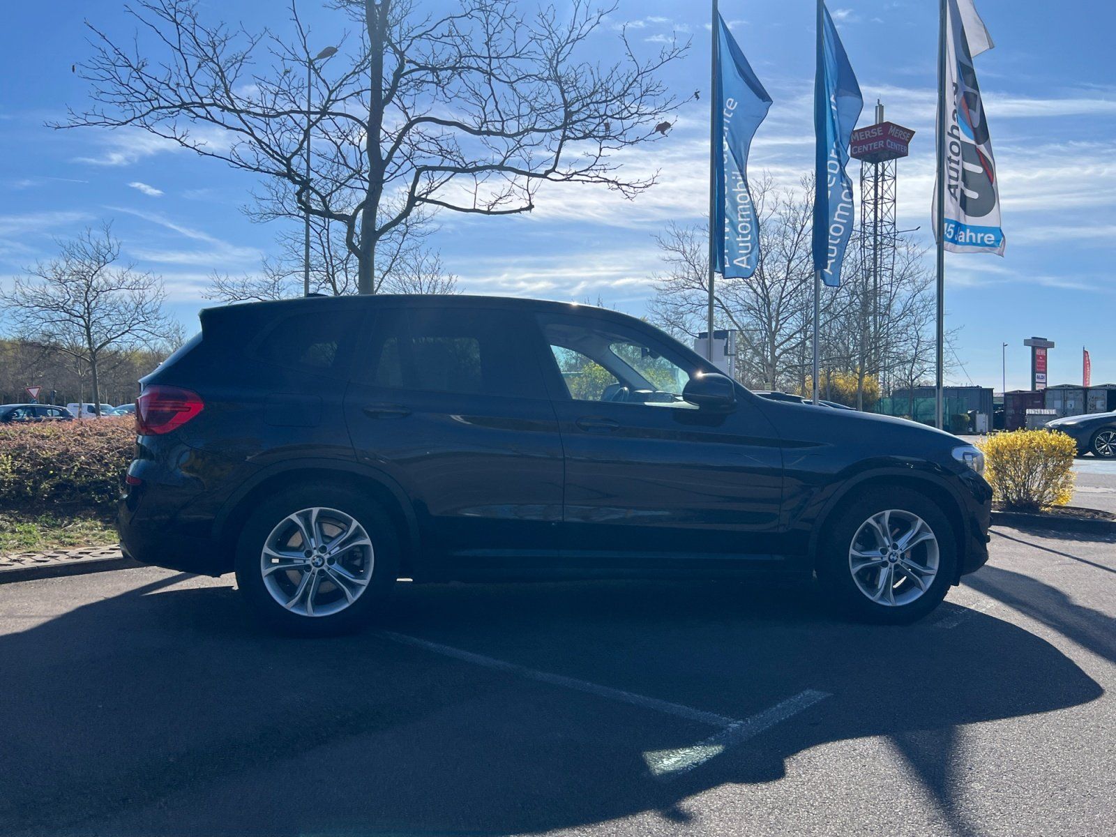 Fahrzeugabbildung BMW X3 20d Advantage +AHK+Parkassist+Sportsitze+HiFi