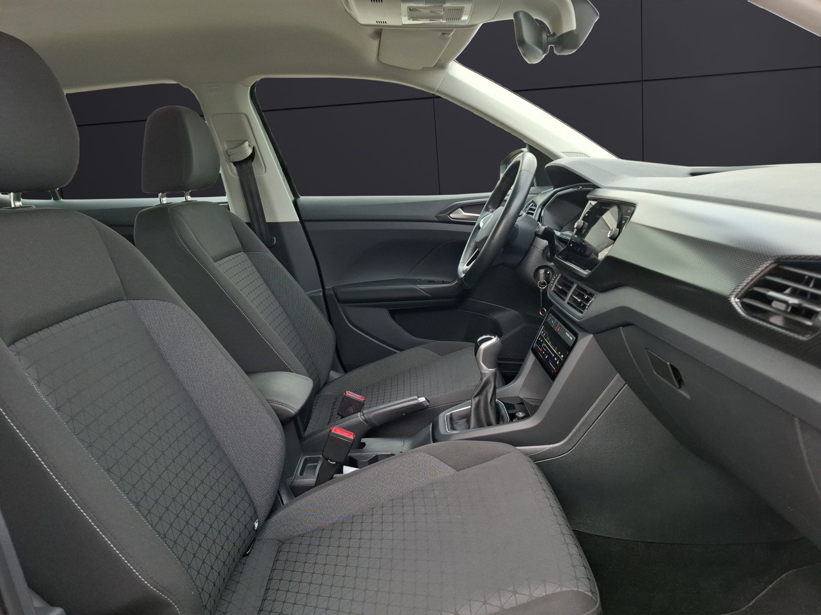 Fahrzeugabbildung Volkswagen T-Cross TSI Life Navi Climatronic RFK SH LM