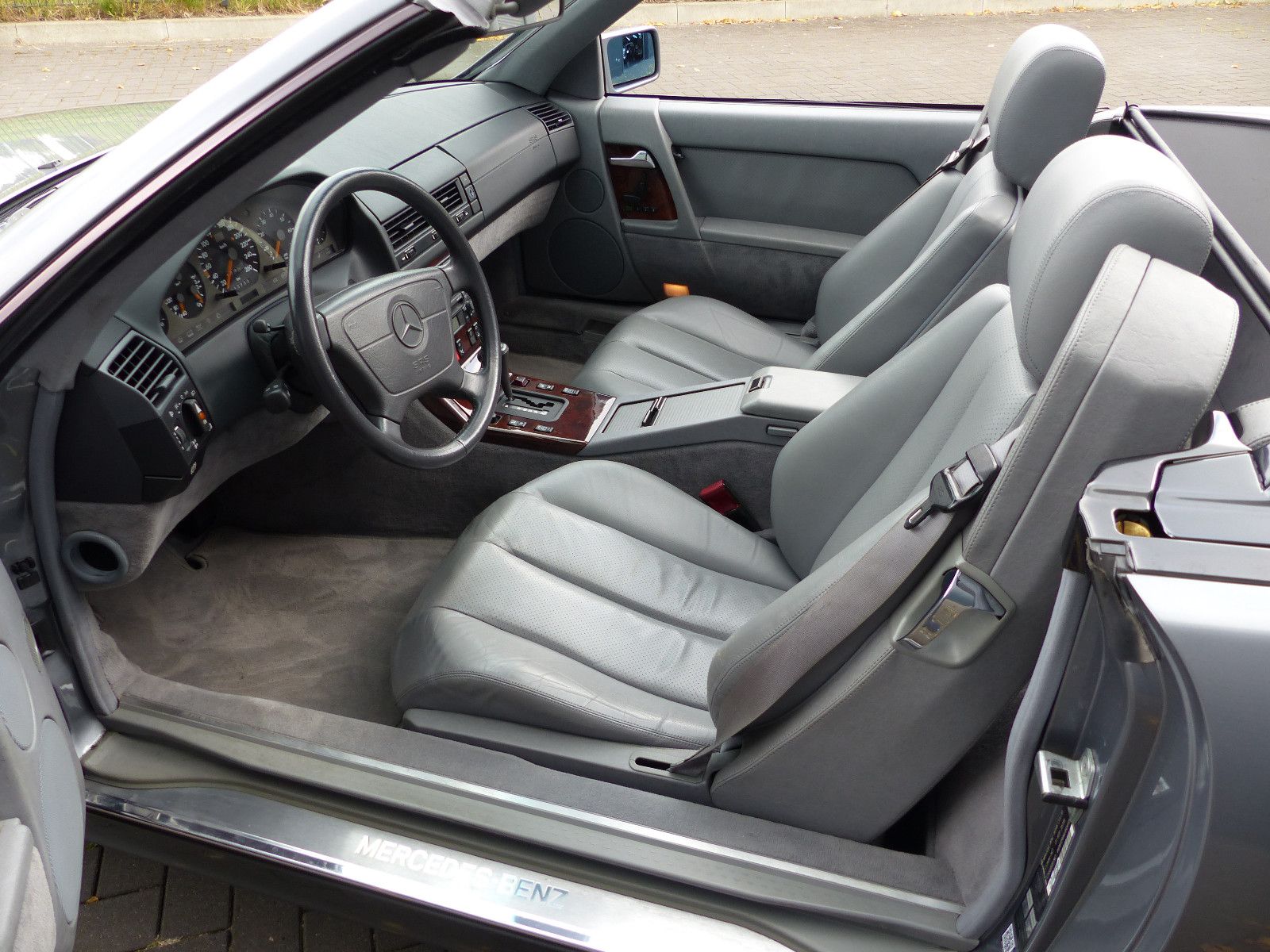 Fahrzeugabbildung Mercedes-Benz 500 SL W 129 *55000 KM*