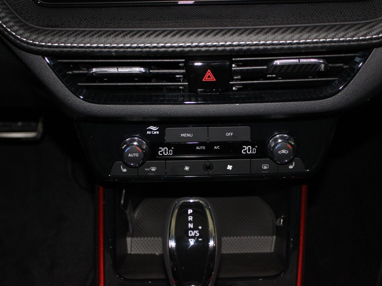 Fahrzeugabbildung SKODA Fabia 1.0 TSI Monte Carlo LED/APP/CAM