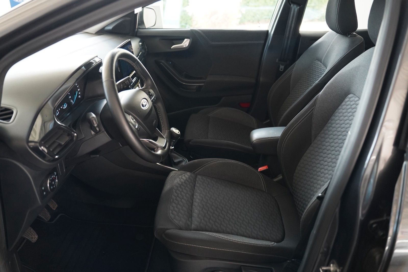 Fahrzeugabbildung Ford Puma Titanium Hybid*ASSISTENZ-SYS.*WINTER-P.