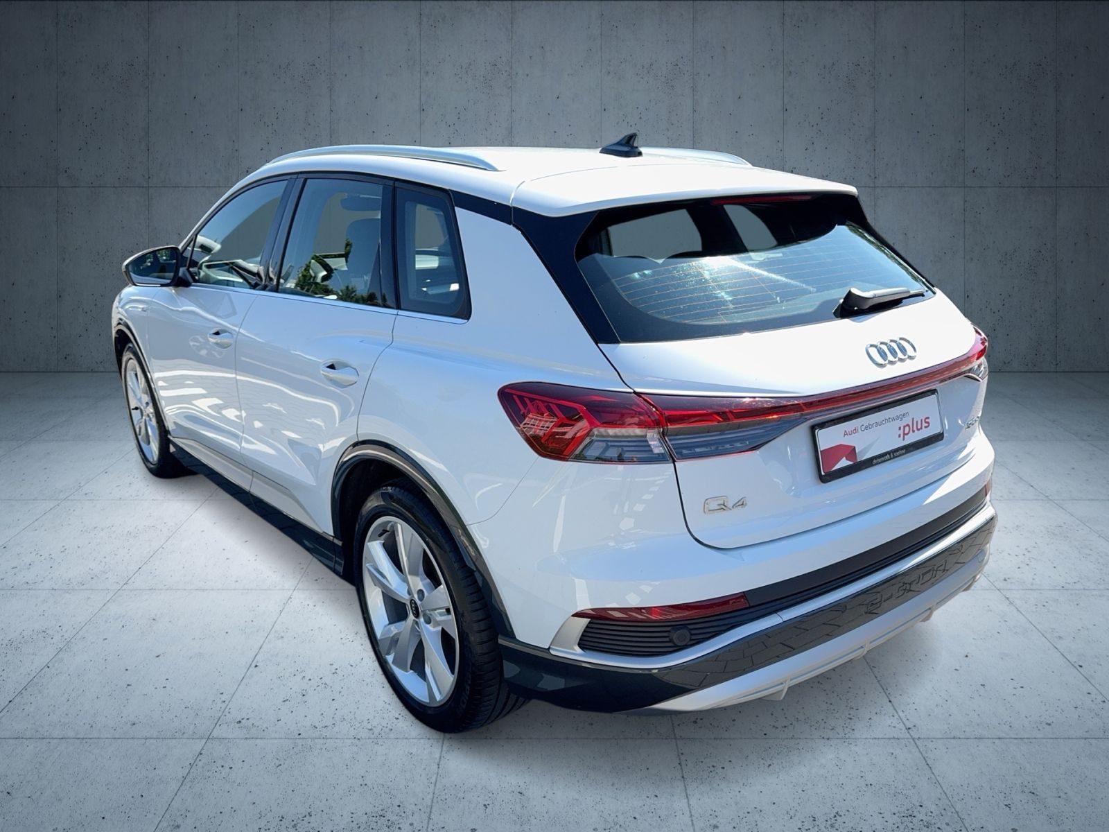 Audi Q4 e-tron S line Nav/ACC/EPH/Kam/SHZ/20"/Assist imagem 3