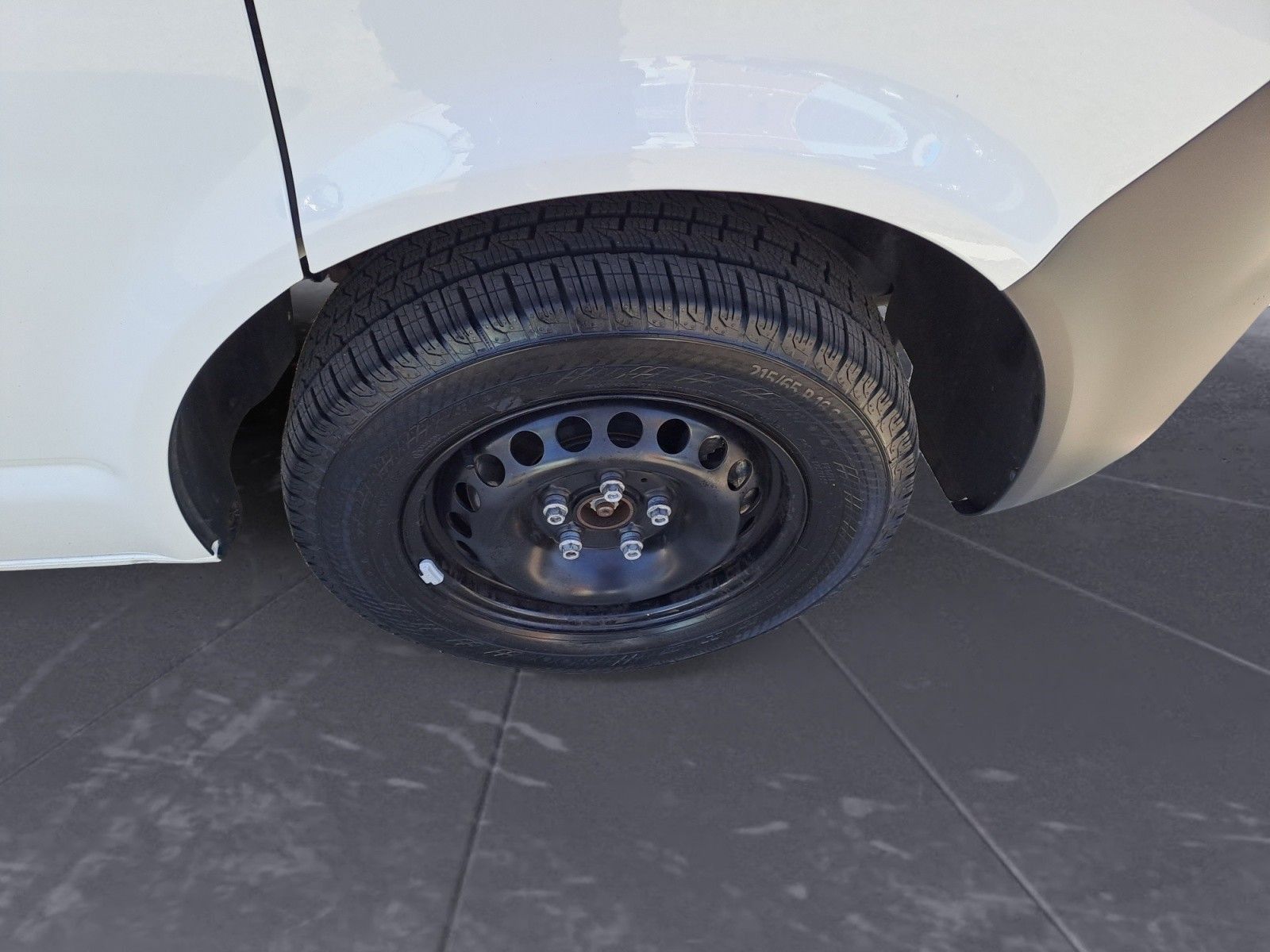Volkswagen T6 Transporter - Bild 9