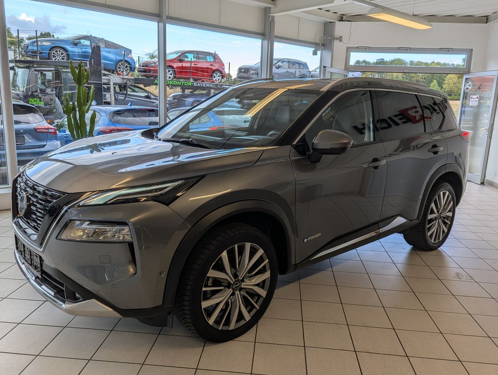 Fahrzeugabbildung Nissan X-Trail 1.5 e-Power e-4 Tekna Bose HUD LED+ 20"