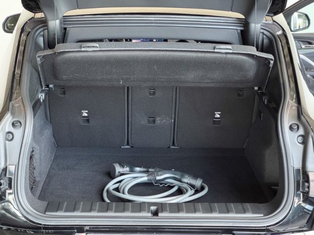 BMW iX2 - Bild 16