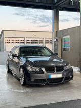 BMW E90 325i | M-Paket, Xenon, Handschalter - BMW 325 aus 2006: 325i