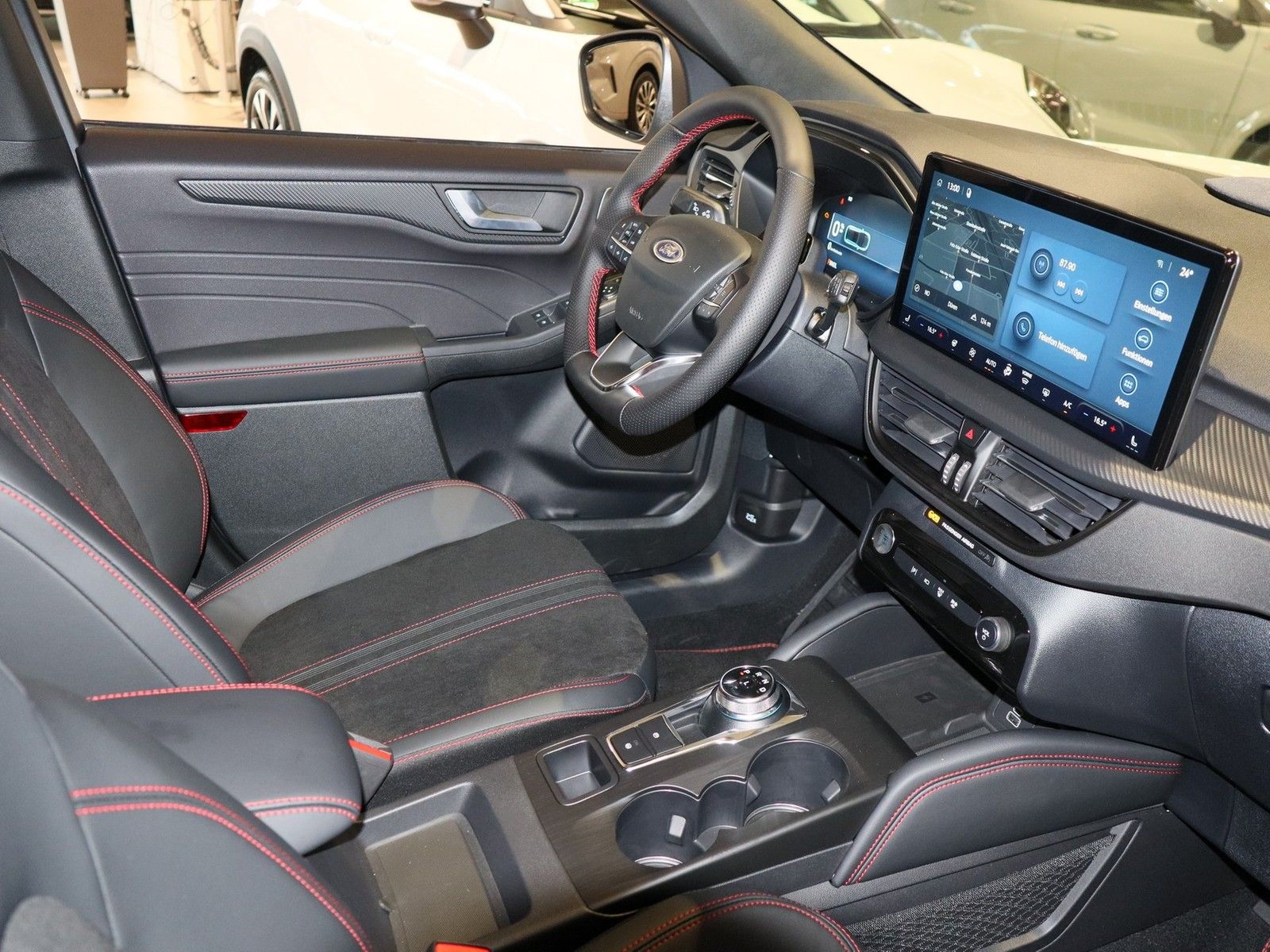 Ford Kuga Plug-In Hybrid ST-Line X Styling-Paket Blac imagem 3