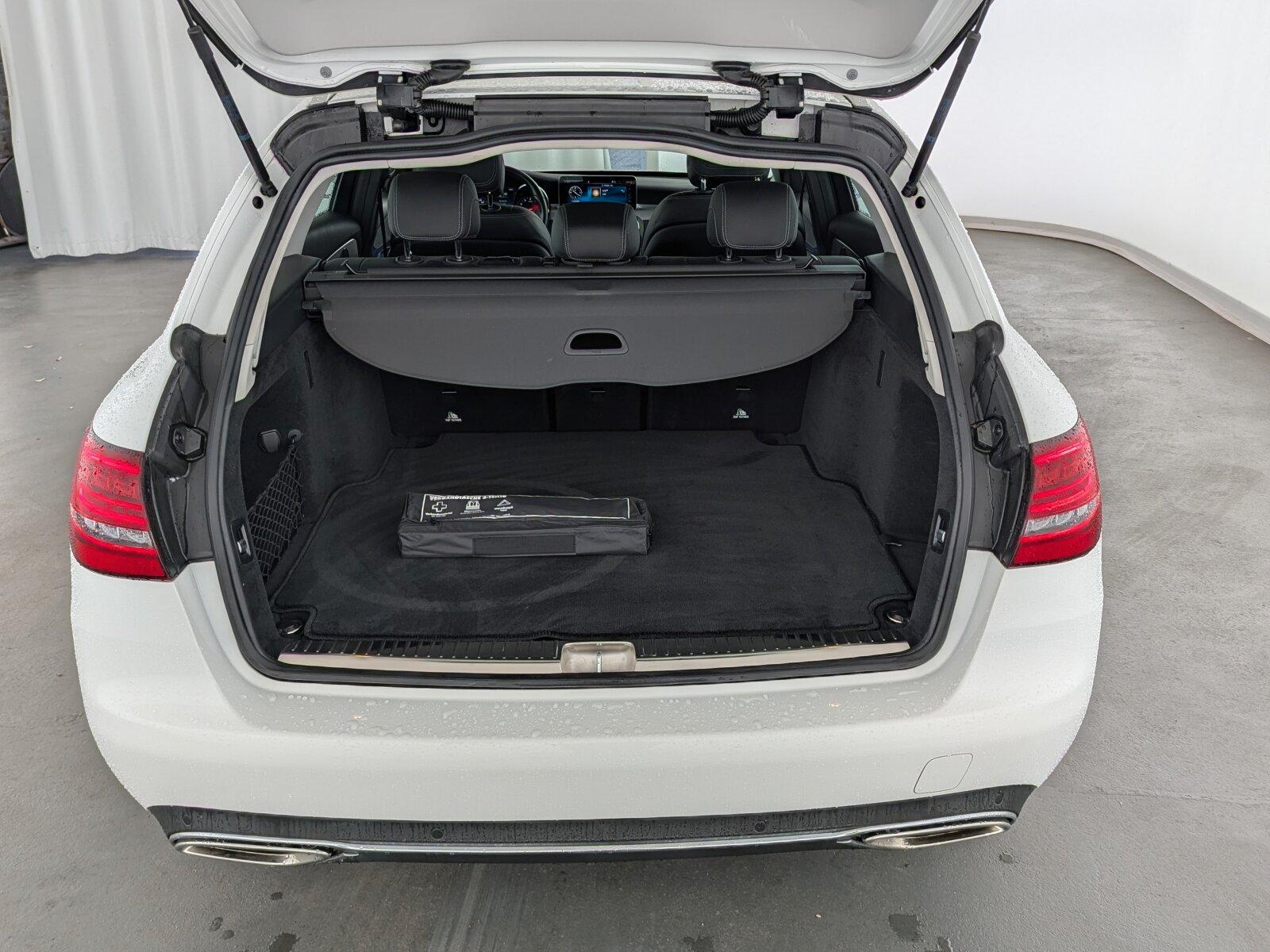 Mercedes-Benz C 300 T Avantgarde LED+NAVI+SHZ+RFK+TEMP+BC/FIS