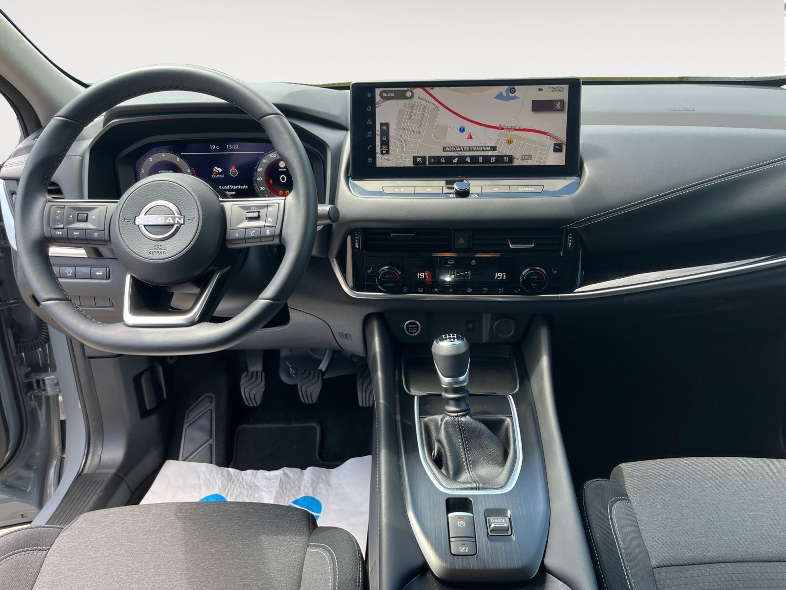 Fahrzeugabbildung Nissan Qashqai 1.3 DIG-T MHEV 6MT - N-Connecta -WP, BP