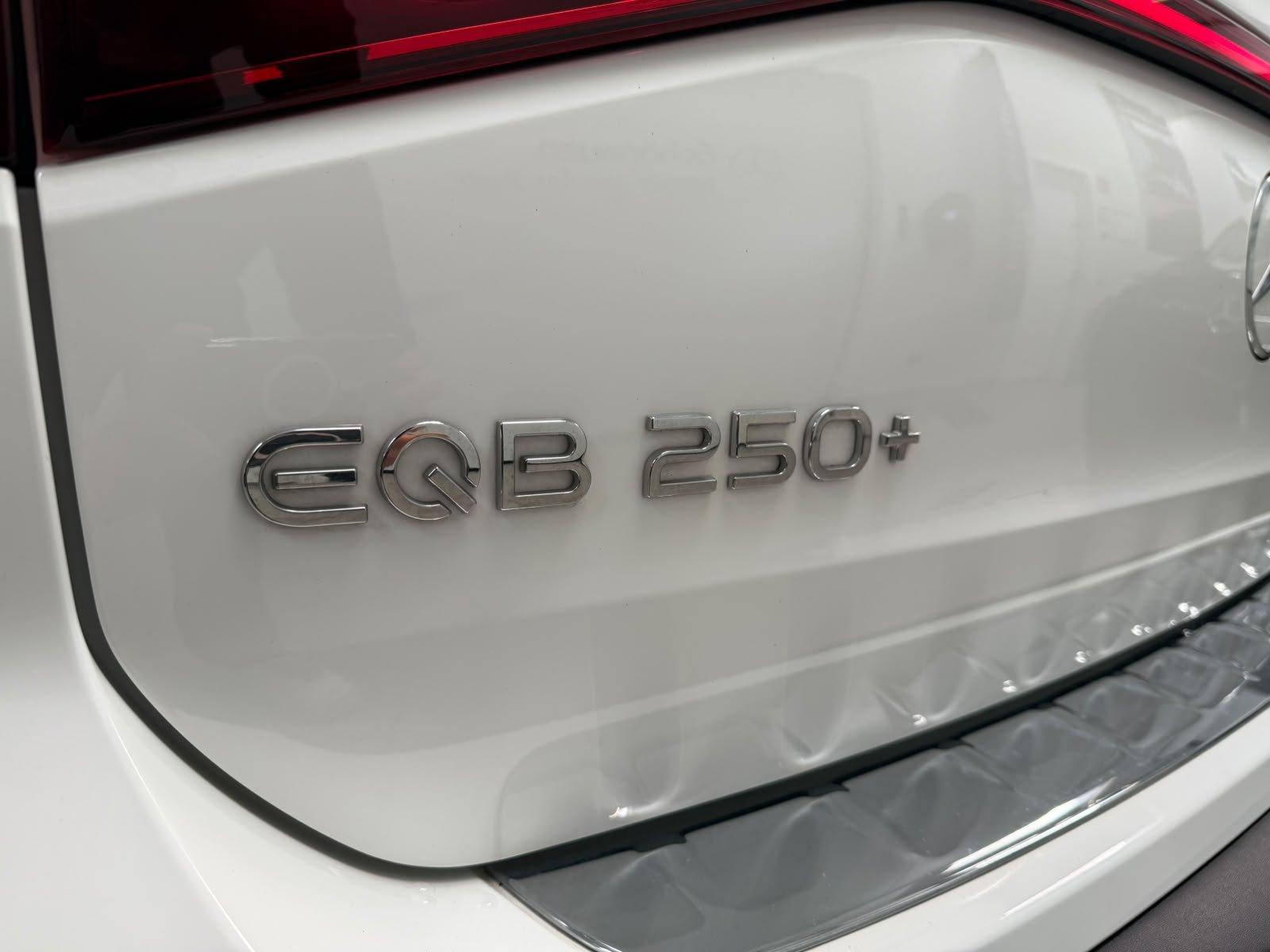 Mercedes-Benz EQB 250+ AMG+DISTR+KAMERA+TOTW+FAP+CARPLAY+LED