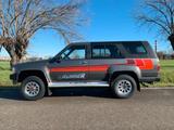 Toyota 4-Runner SURF 2.4 RE - Toyota Hilux mit Benzin-Antrieb