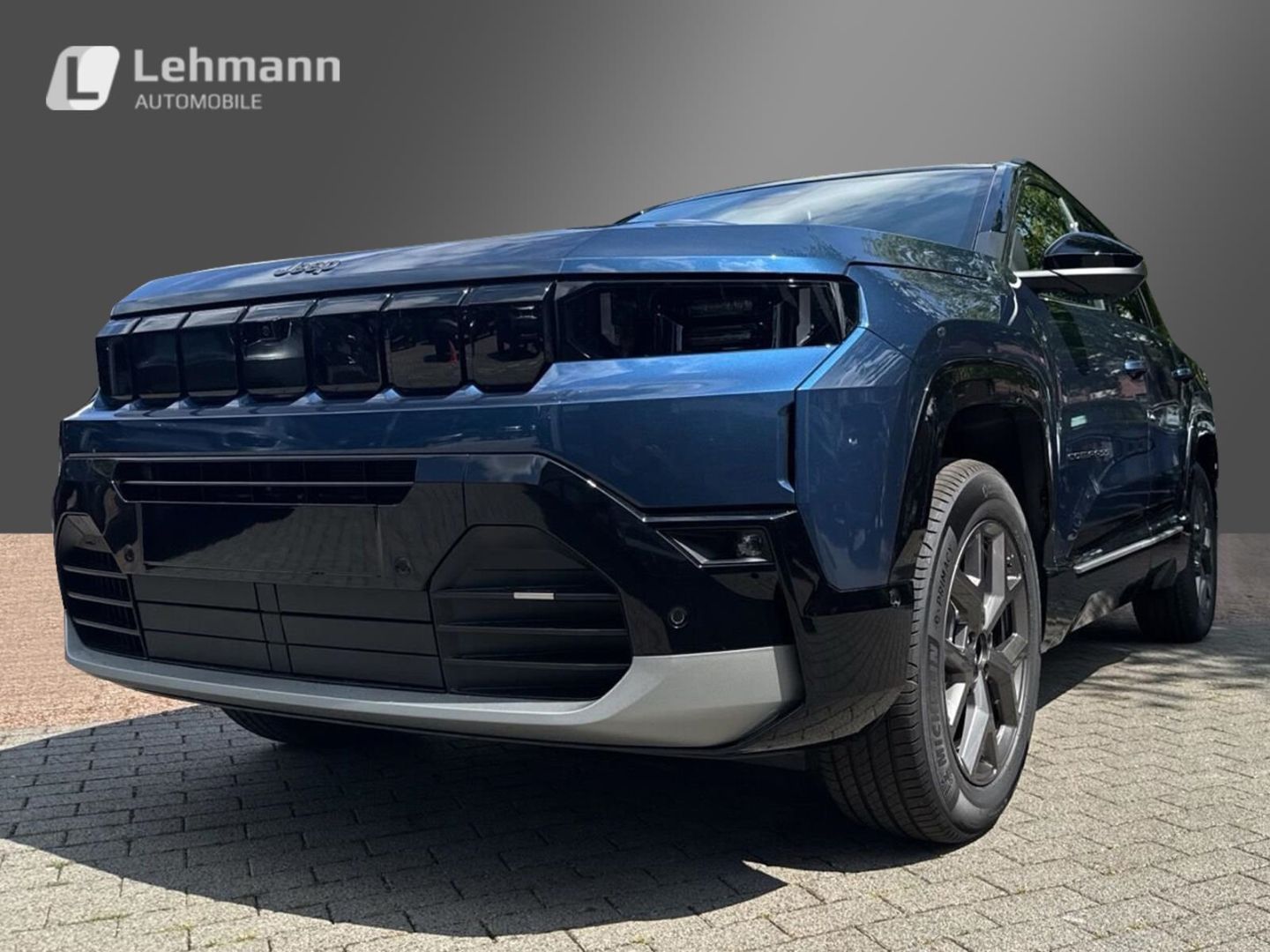 Fahrzeugabbildung Jeep Compass MY26 FIRST EDITION E-HYBRID PANO VOLL