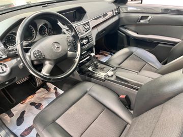 Mercedes E 200 - 12