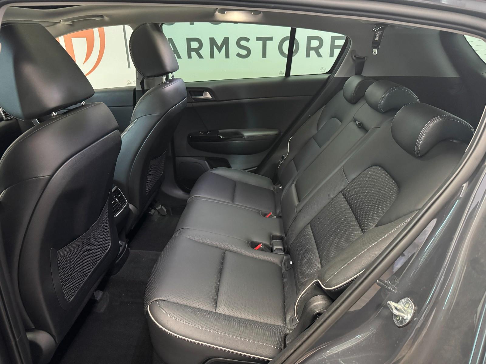 Kia Sportage Black Edition 2WD Leder/Panodach/LED