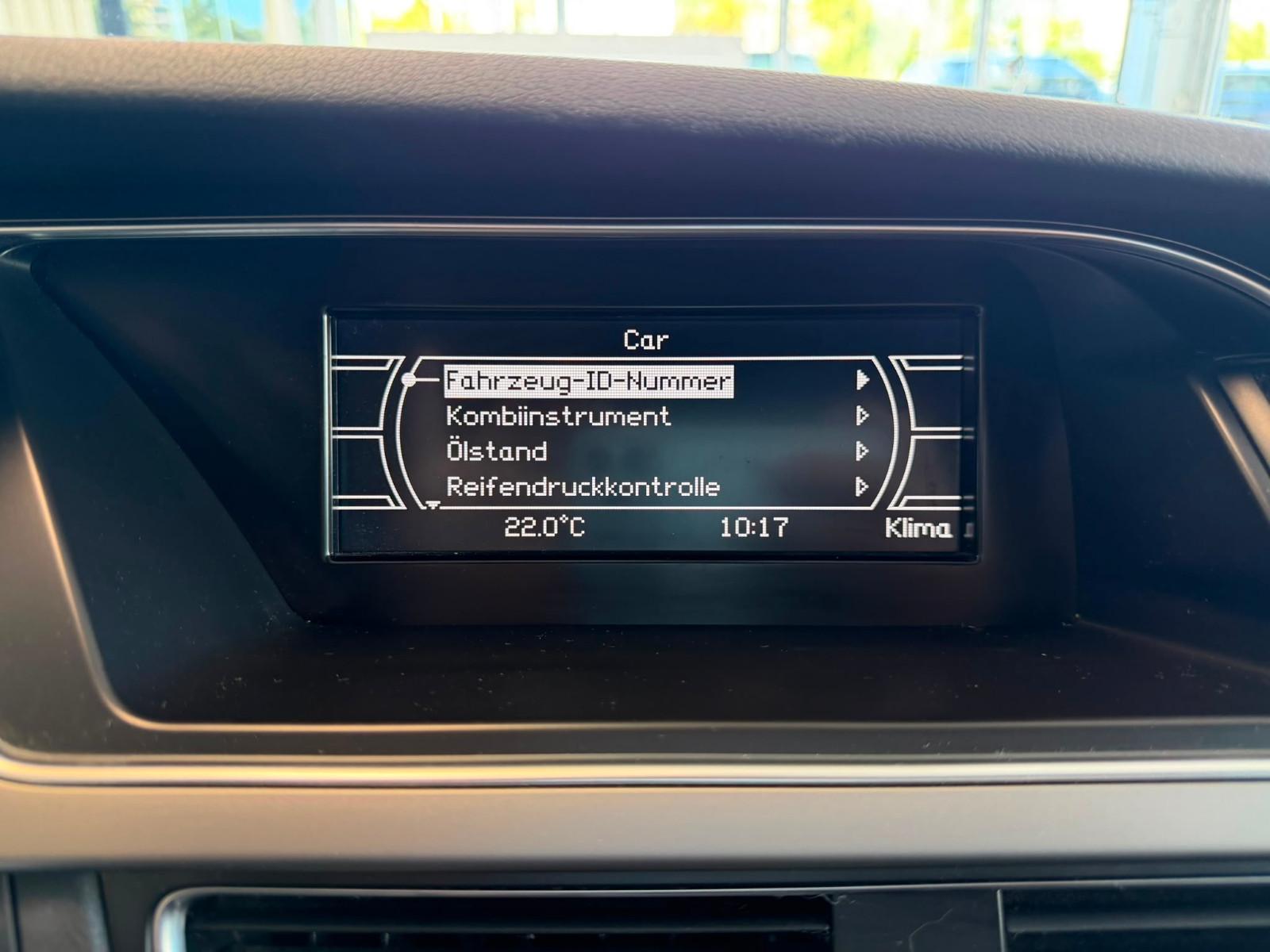 Audi A4 2013 — photo 11