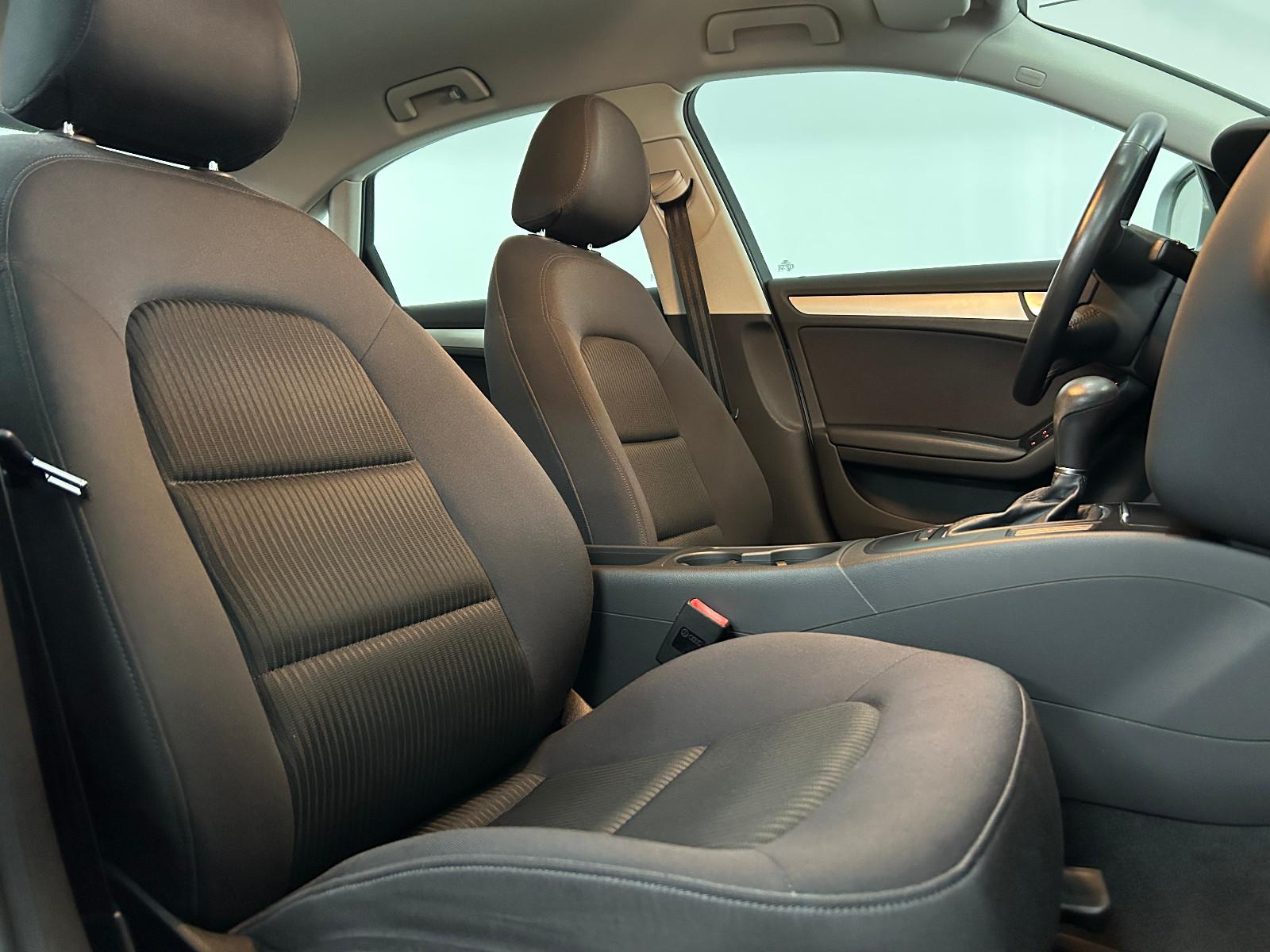 Audi A4 Limouine*1.Hand*Automatik*29TKM*Audi S-Heft*