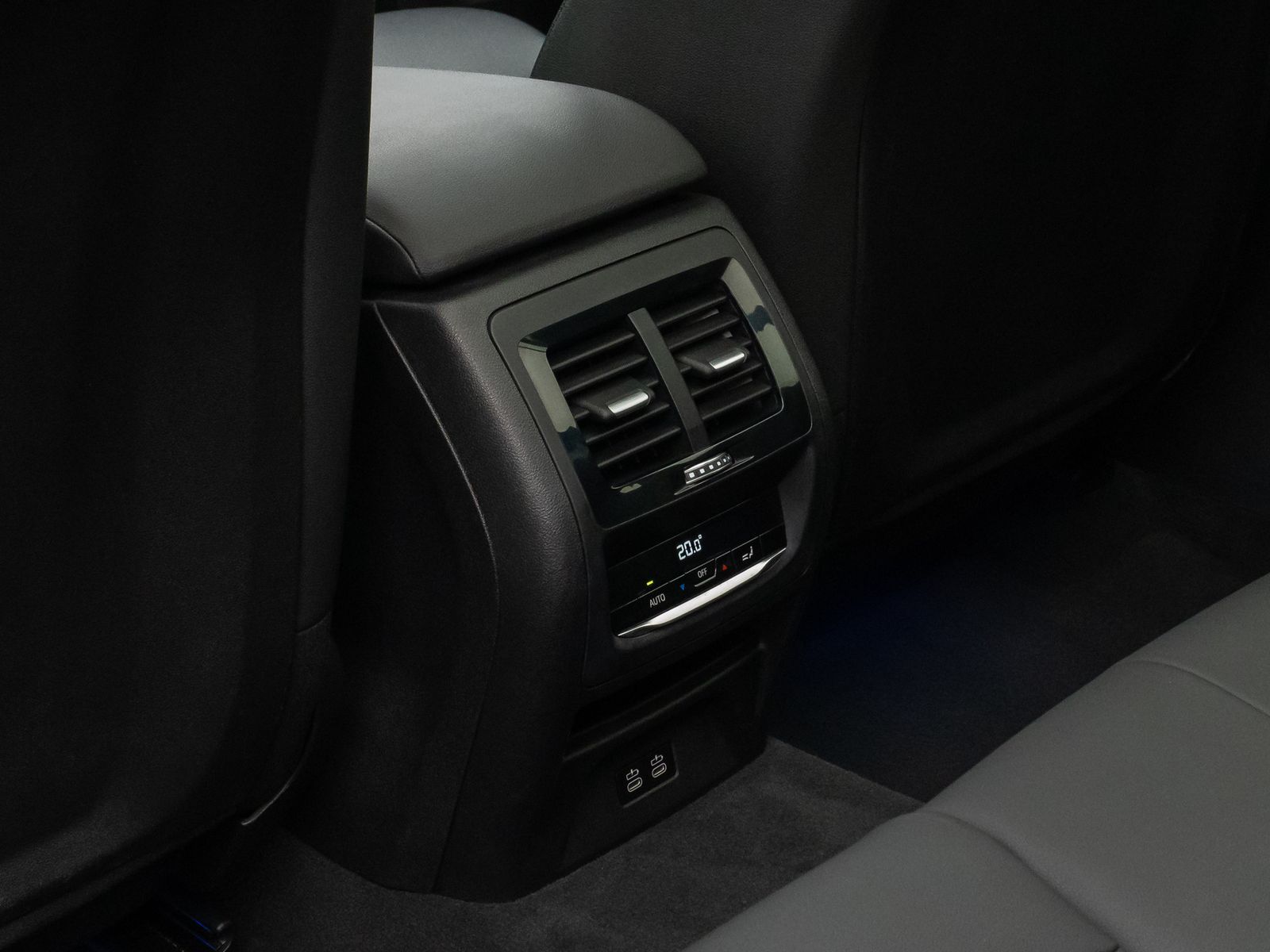 Fahrzeugabbildung BMW X3 xD30i xLine Panoram Kamera HiFi Komfort Sport