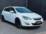 Opel Astra J Sports Tourer Sport*1HAND*AUTOMATIK* - Opel Astra aus 2011: Sports Tourer