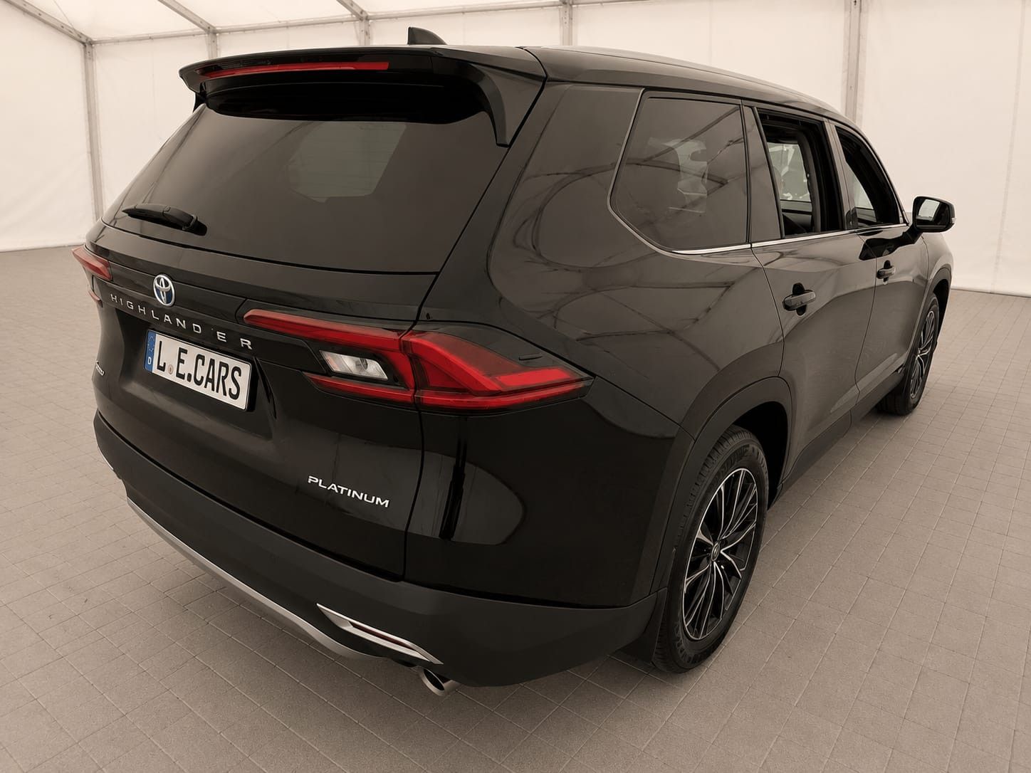Fahrzeugabbildung Toyota GRAND Platinum Max T1: 68.000 EURO Stock !!!