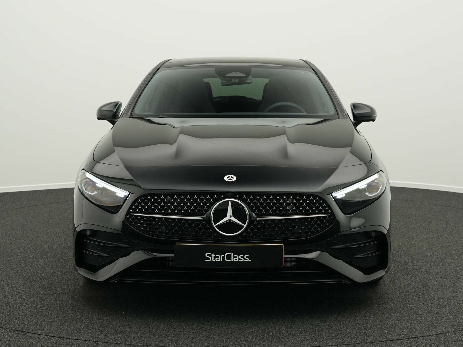 Mercedes-Benz A 200 d AMG-Line Premium Plus imagem 2